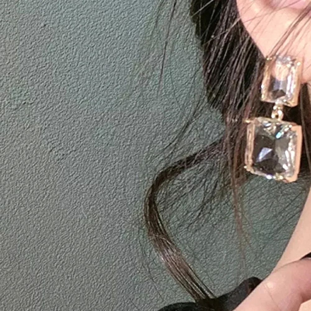 ▪️Transparent glass dangle earrings - Picture 9 of 12